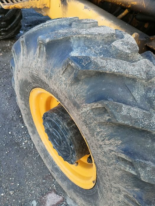 Koparko-ładowarka JCB 3CX