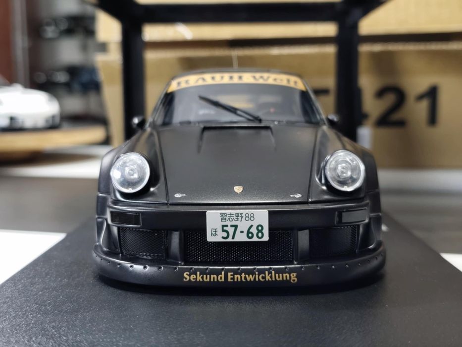 1/18 GT Spirit Porsche 911 930 RWB Akira Nakai Stella Artois
