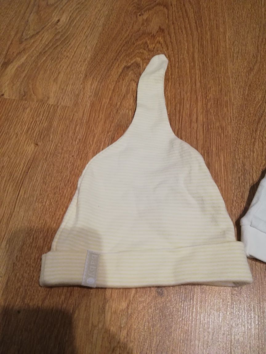 2 Czapki dla noworodka niemowlaka