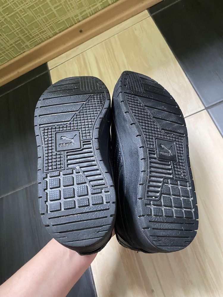 Женские кроссовки Puma