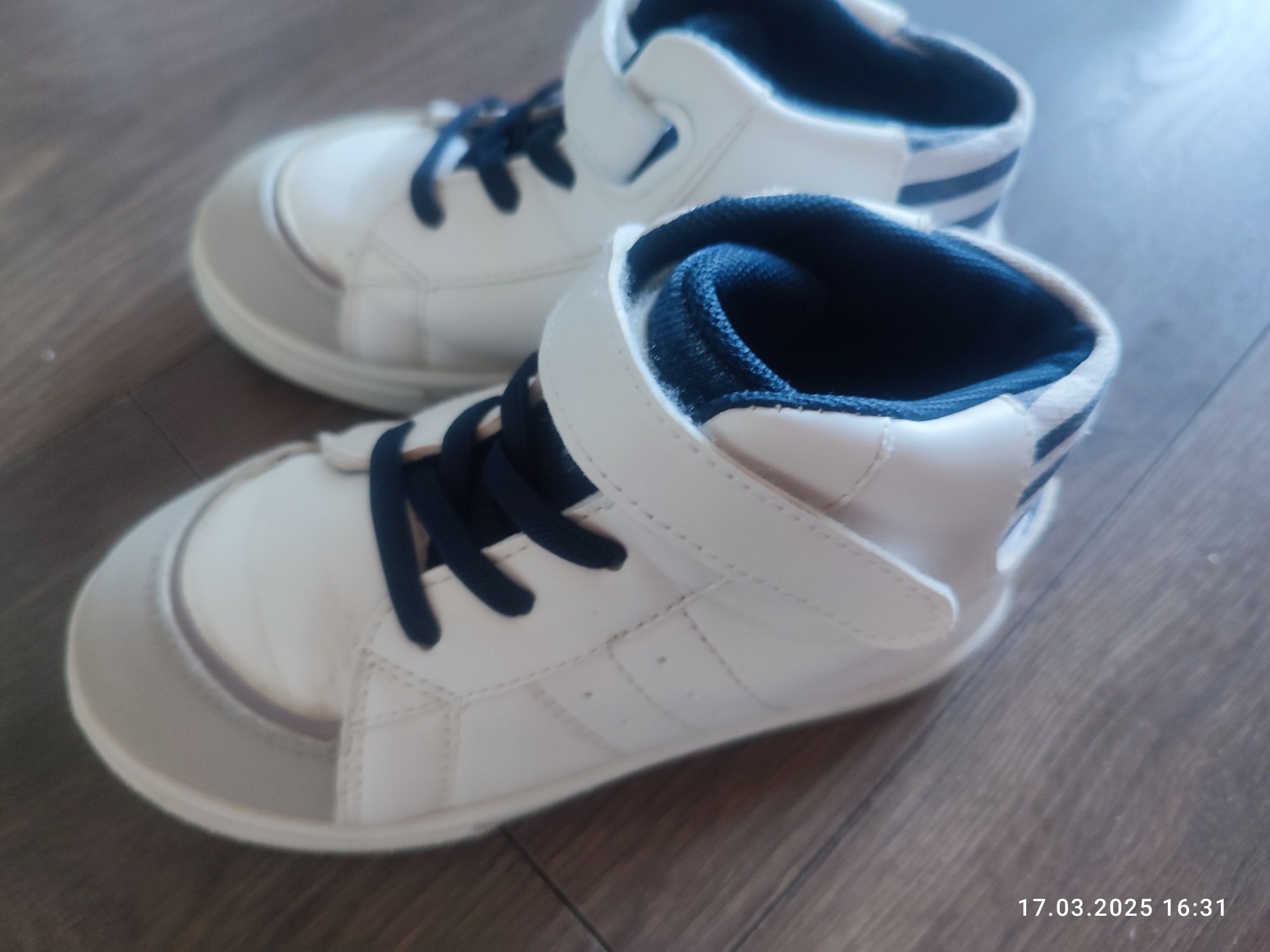 Buty chłopięce za kostkę wiosna Sinsay białe  rzep 28