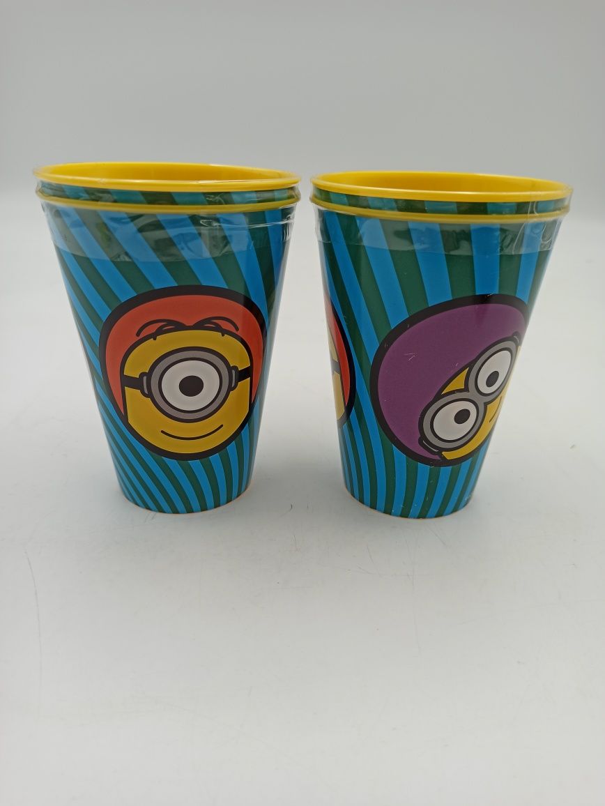 Kubki plastikowe Minionki 430 ml , 4 sxt