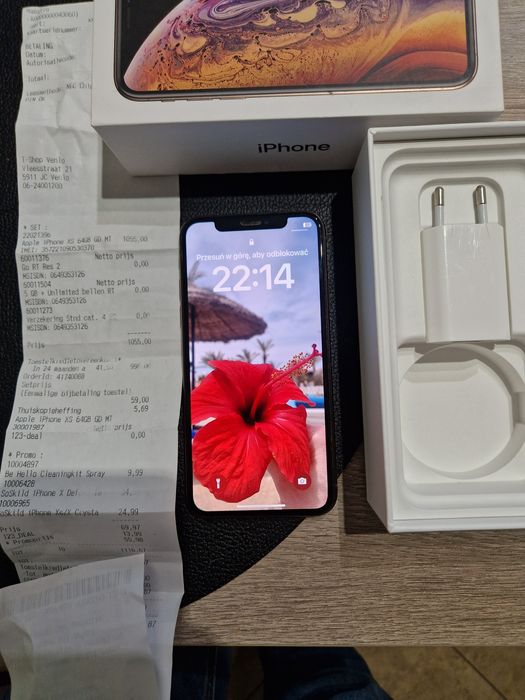 iPhone xs gold super stan