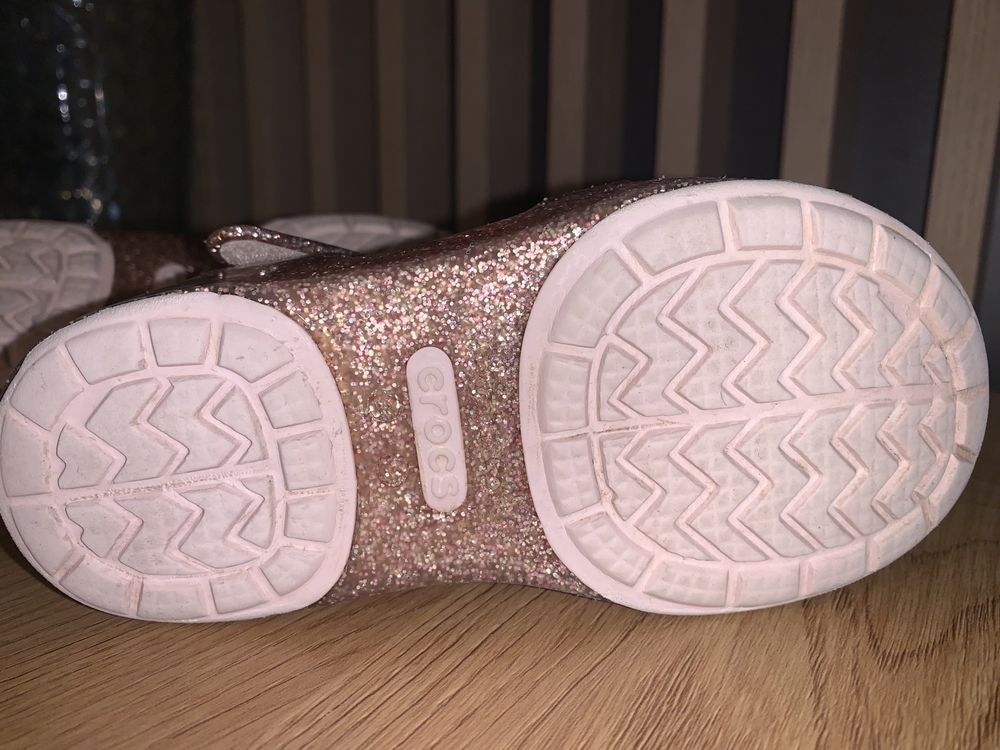 Klapeczki Crocs rozmiar 9