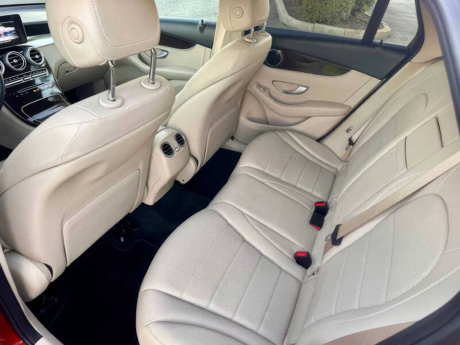 Mercedes-Benz GLC GLC 300 4MATIC      2018