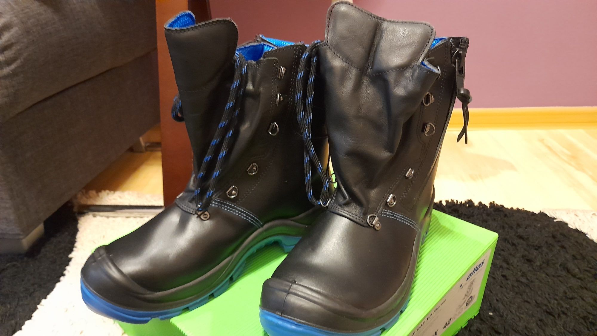 Buty zimowe wysokie skórzane firmy atlas