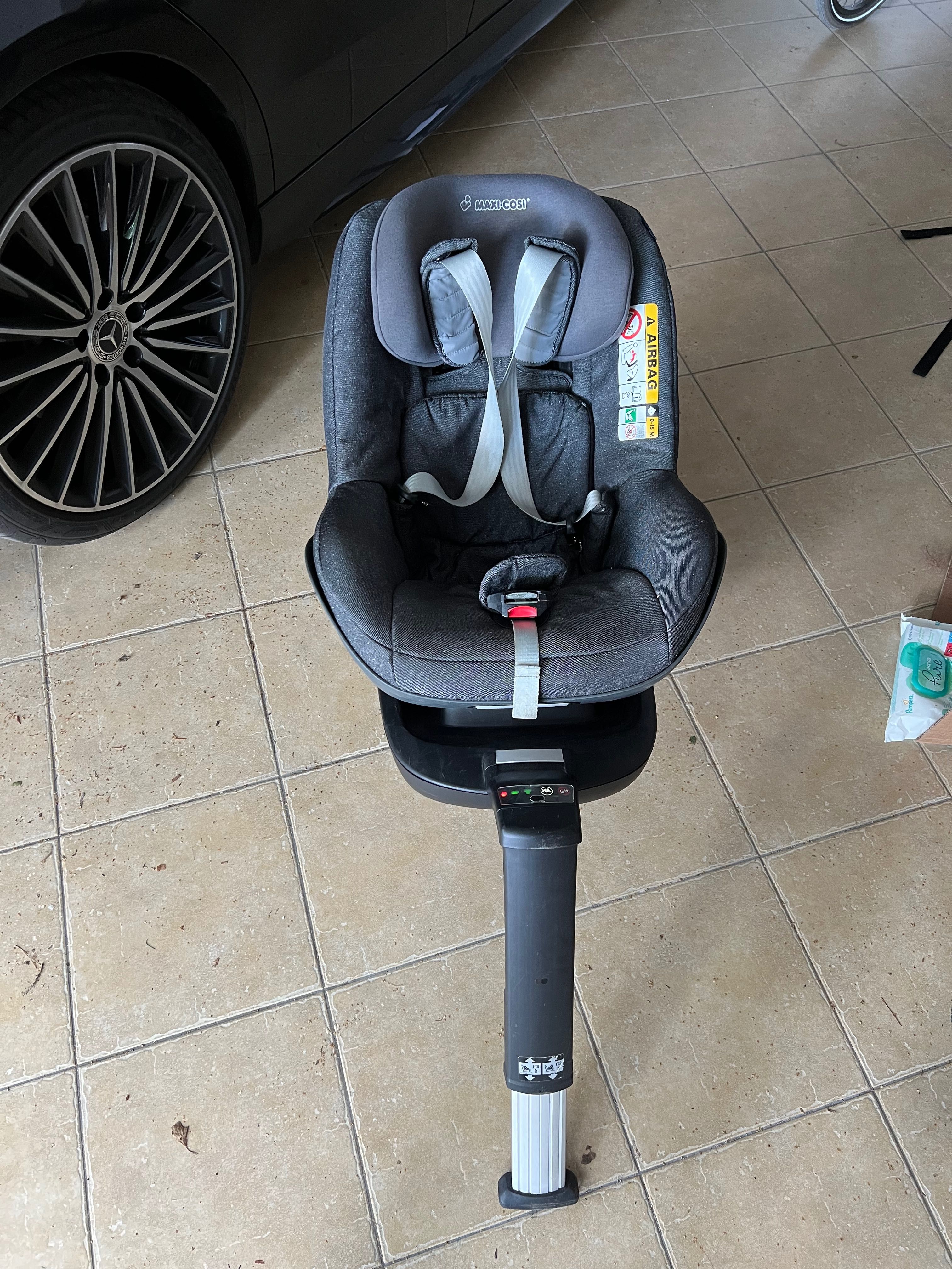 Maxi Cosi 2Way Pearl fotelik oraz nosidełko+baza 2wayFix - Isofix