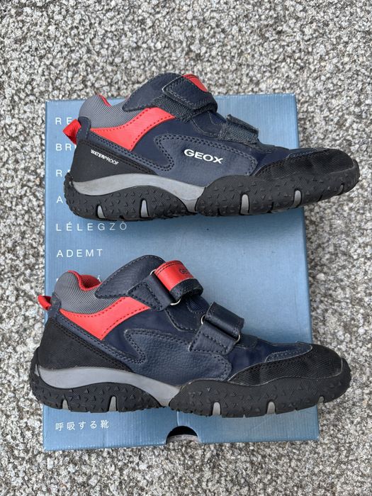 Sapatos Geox 35 azul preto vermelho