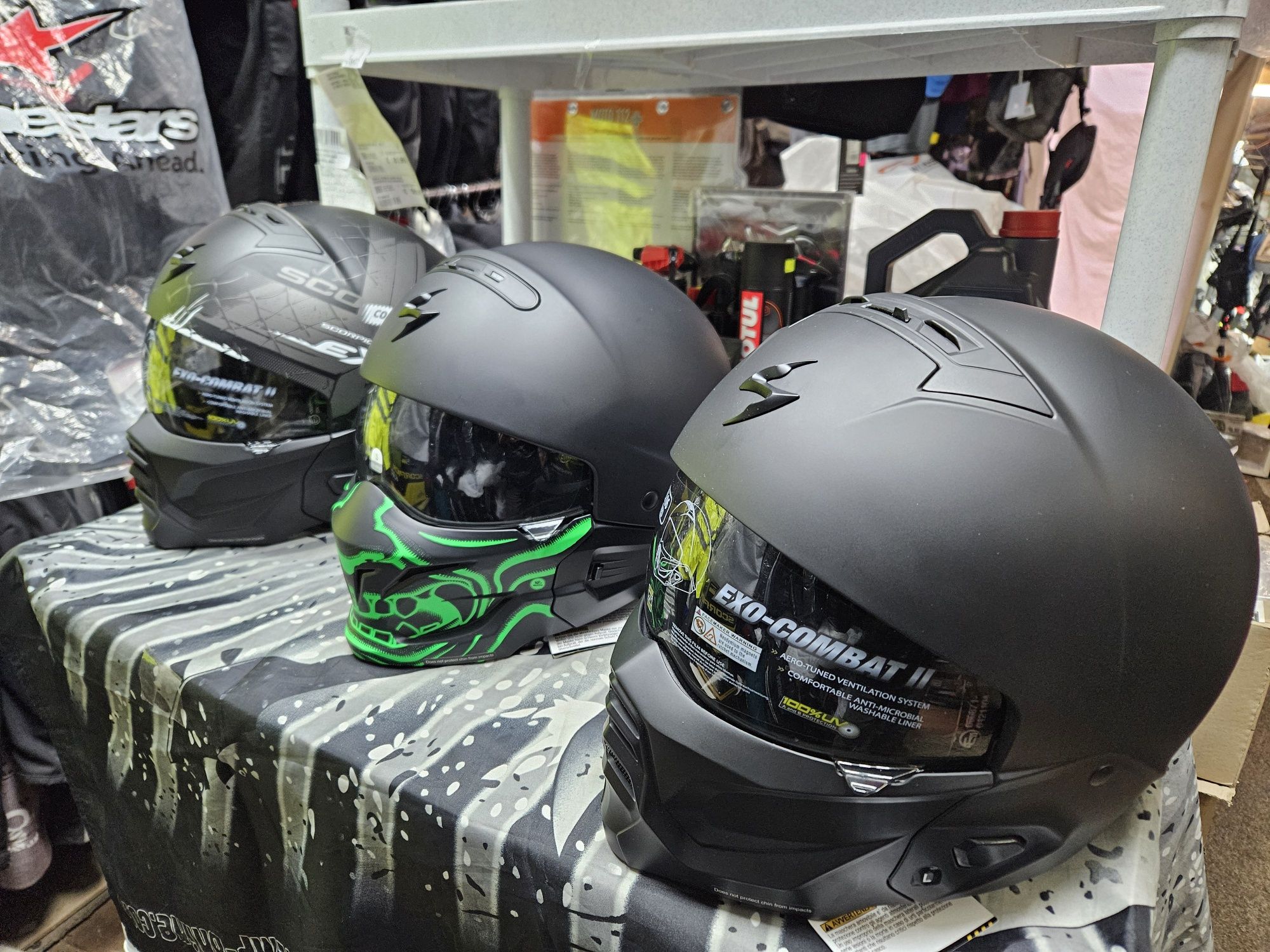 Мотошолом Scorpion Exo Combat, мотокуртка Alpinestars, мотоботи, мото