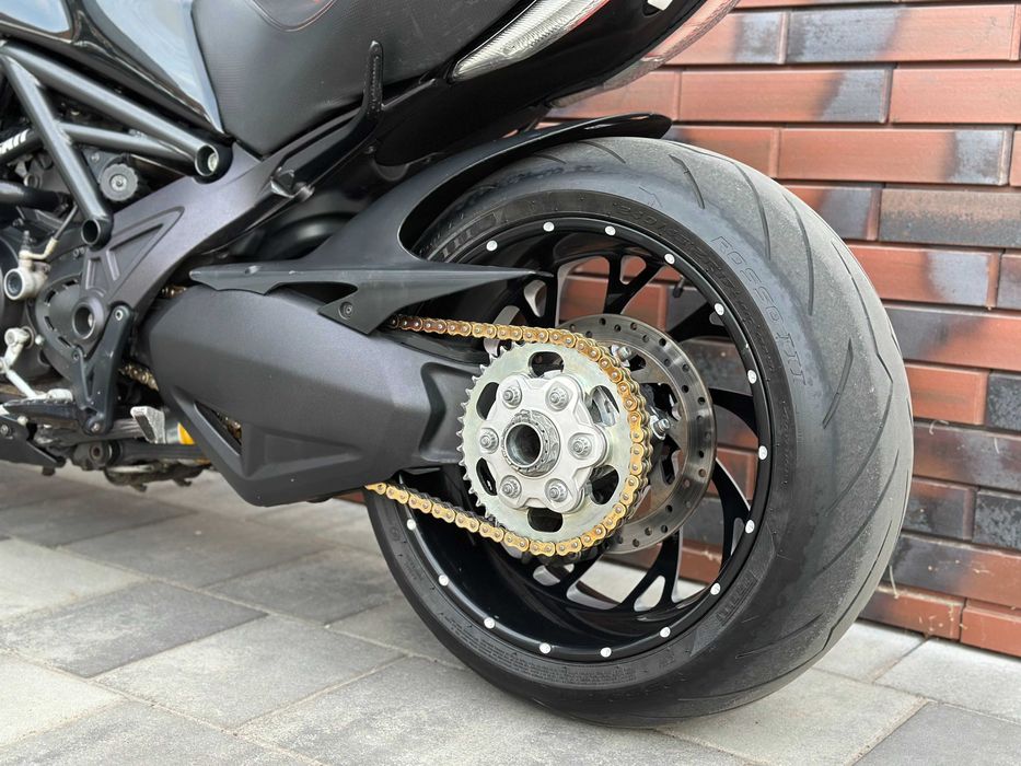 Ducati Diavel 1200 / 1260 Dark Performanse
