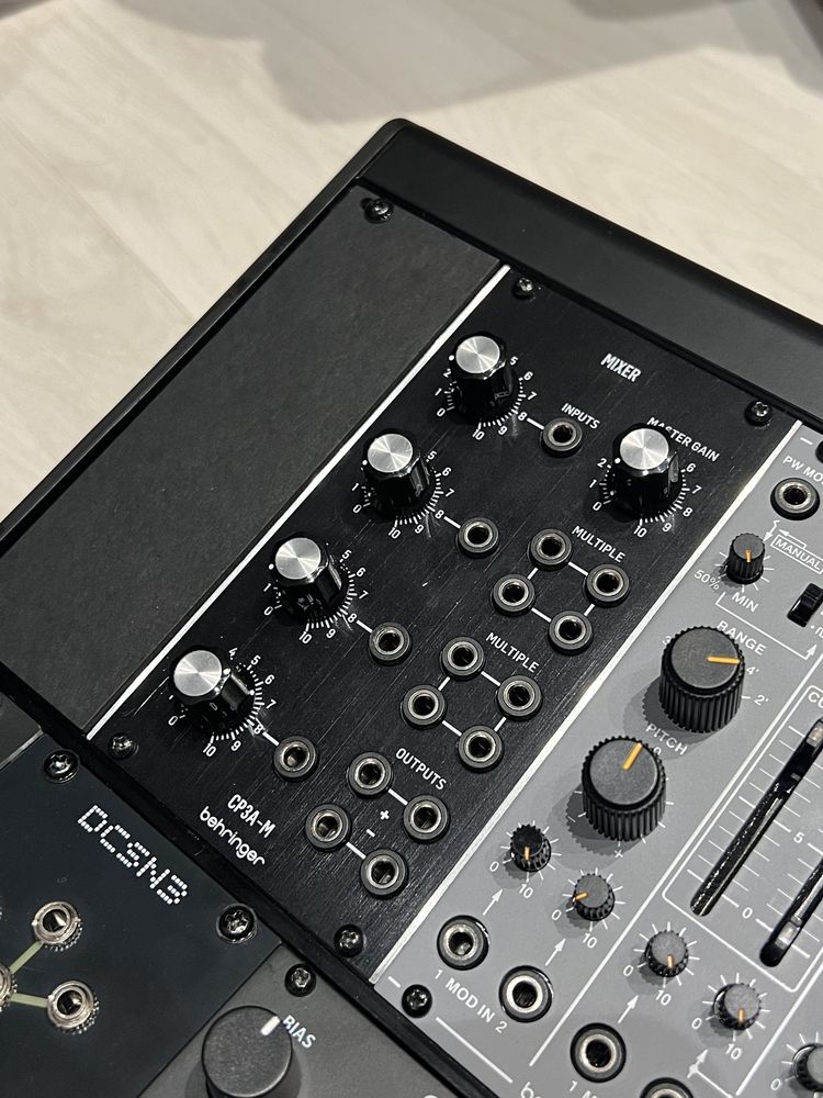 Mikser Behringer CP3A-M eurorack moduł mixer