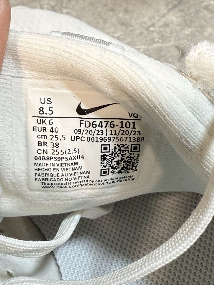 Кроссовки NIKE Downshifter 13. 40 р