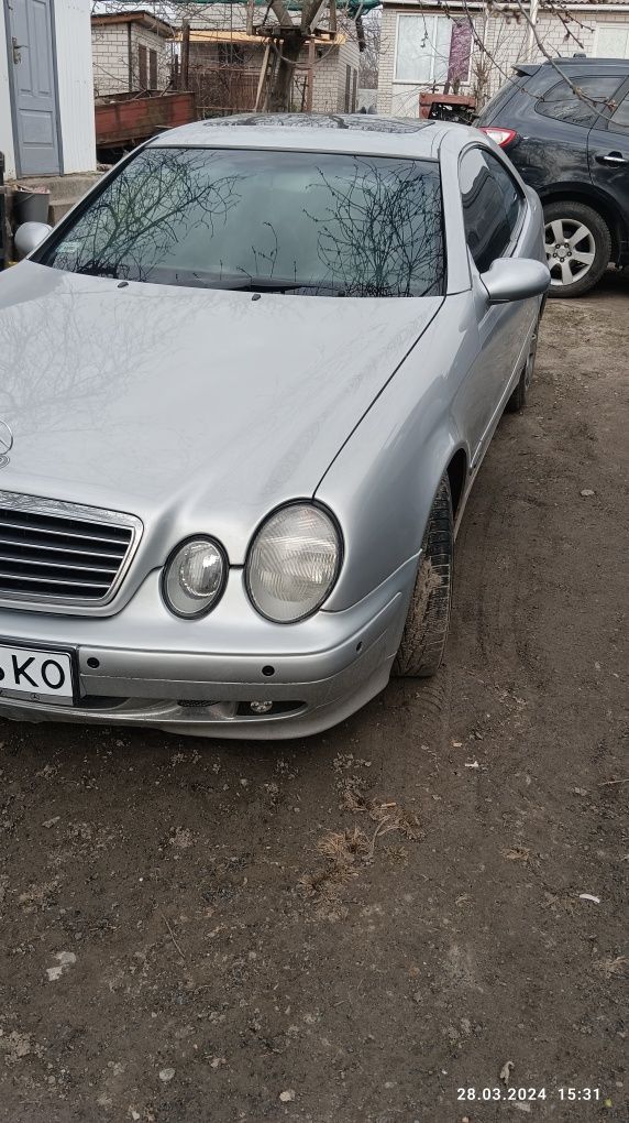 Продам мерса clk 230