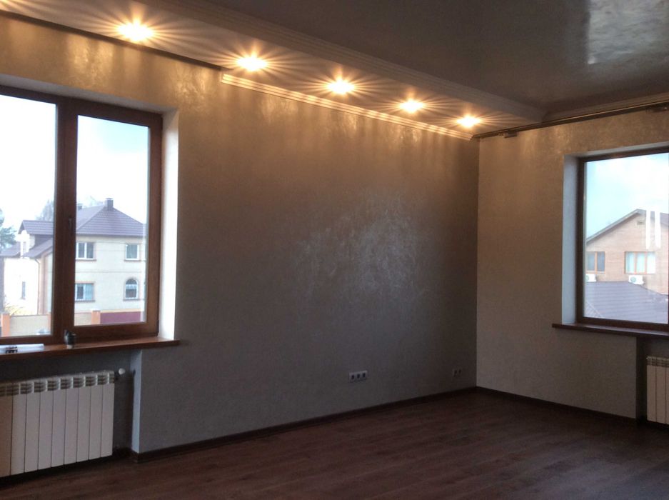 Продам 2 єт. дом 350 кв.м. в г.Вішгороде,микрорайон Дедовица