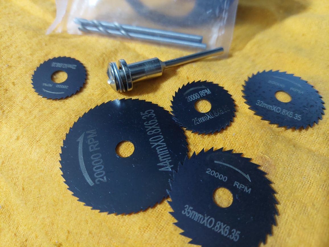 Acessórios para Dremel Novos. Discos, broca e fresa