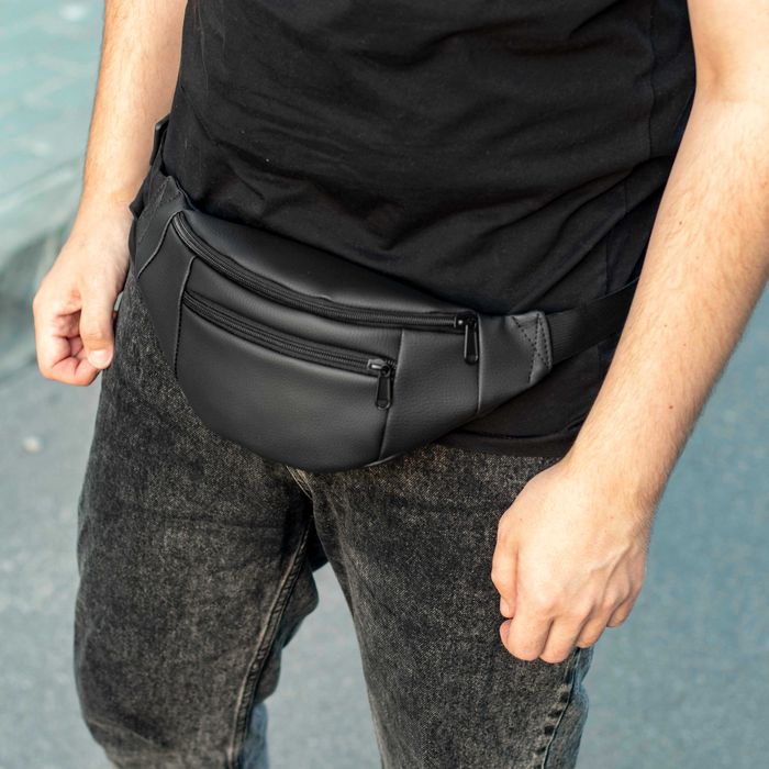 Стильная сумка через плечо бананка из еко кожи черная на 4 отдления