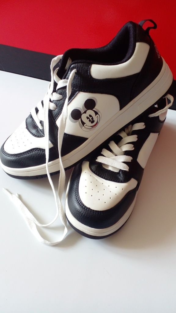 Кроссовки Primark Mickey Mouse 38р.