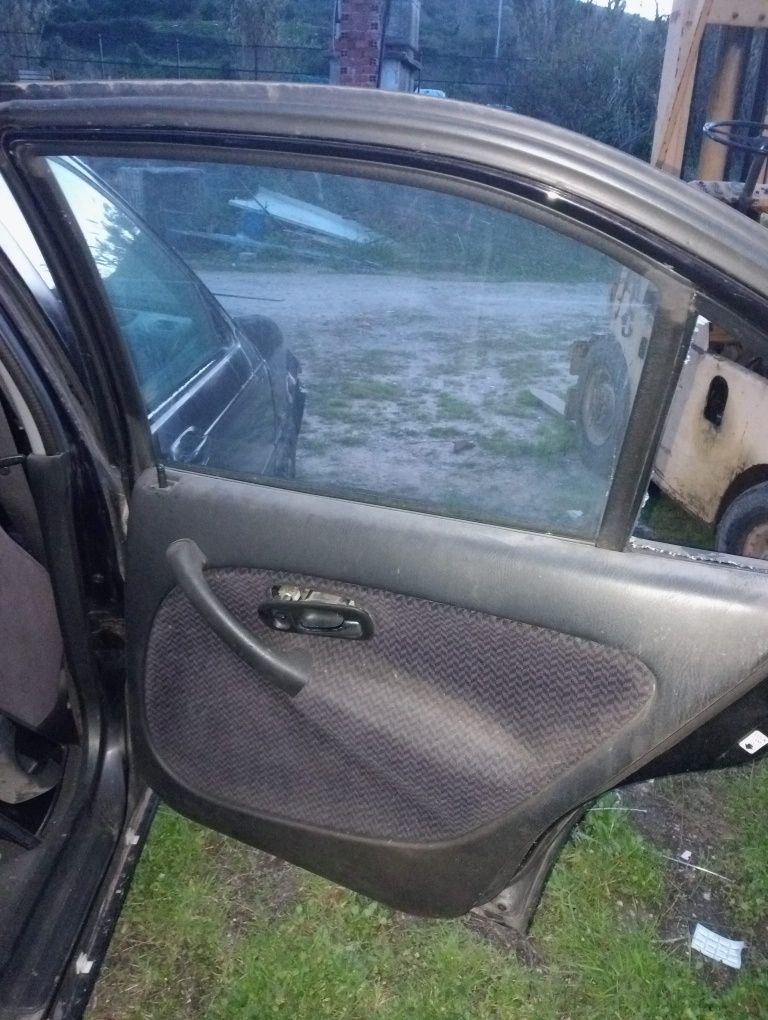Honda Civic 1.5 gasolina de 98 so peças
