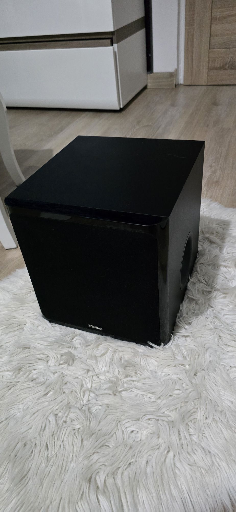 Subwoofer aktywny z głośnikami yamaha
