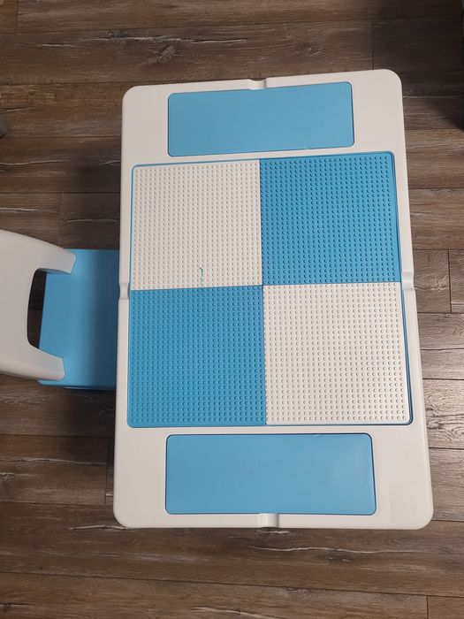 Дитячий столик та  стілець (Lego)