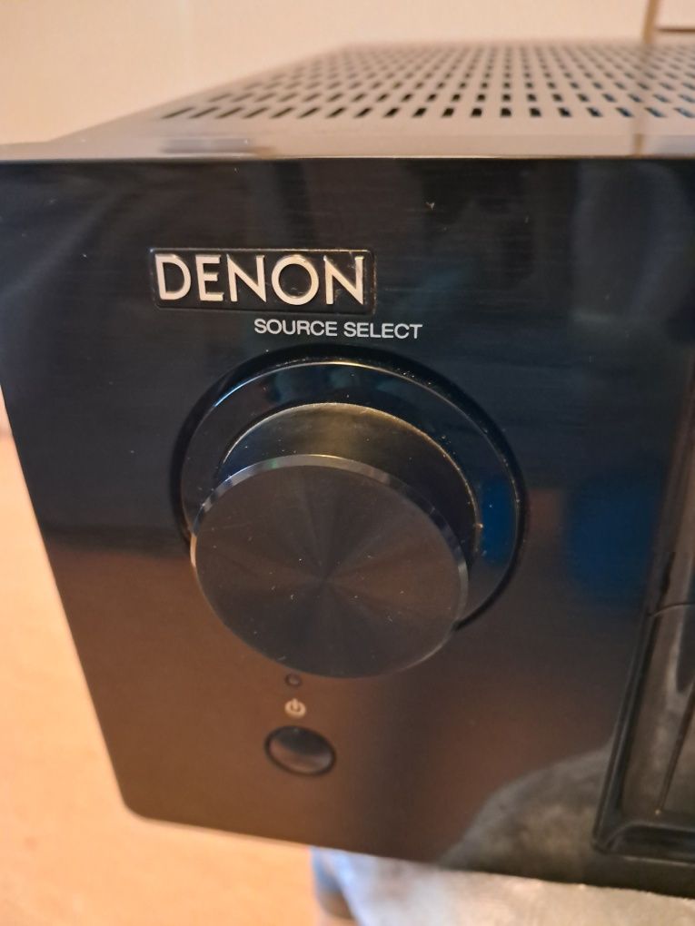 Amplituner Denon AVR 1100W, z obsługą bluetooth i wifi