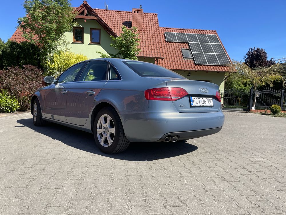 Audi A4 2009 2.0 TDI 140 km