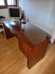 Secretaria executiva com cadeira
