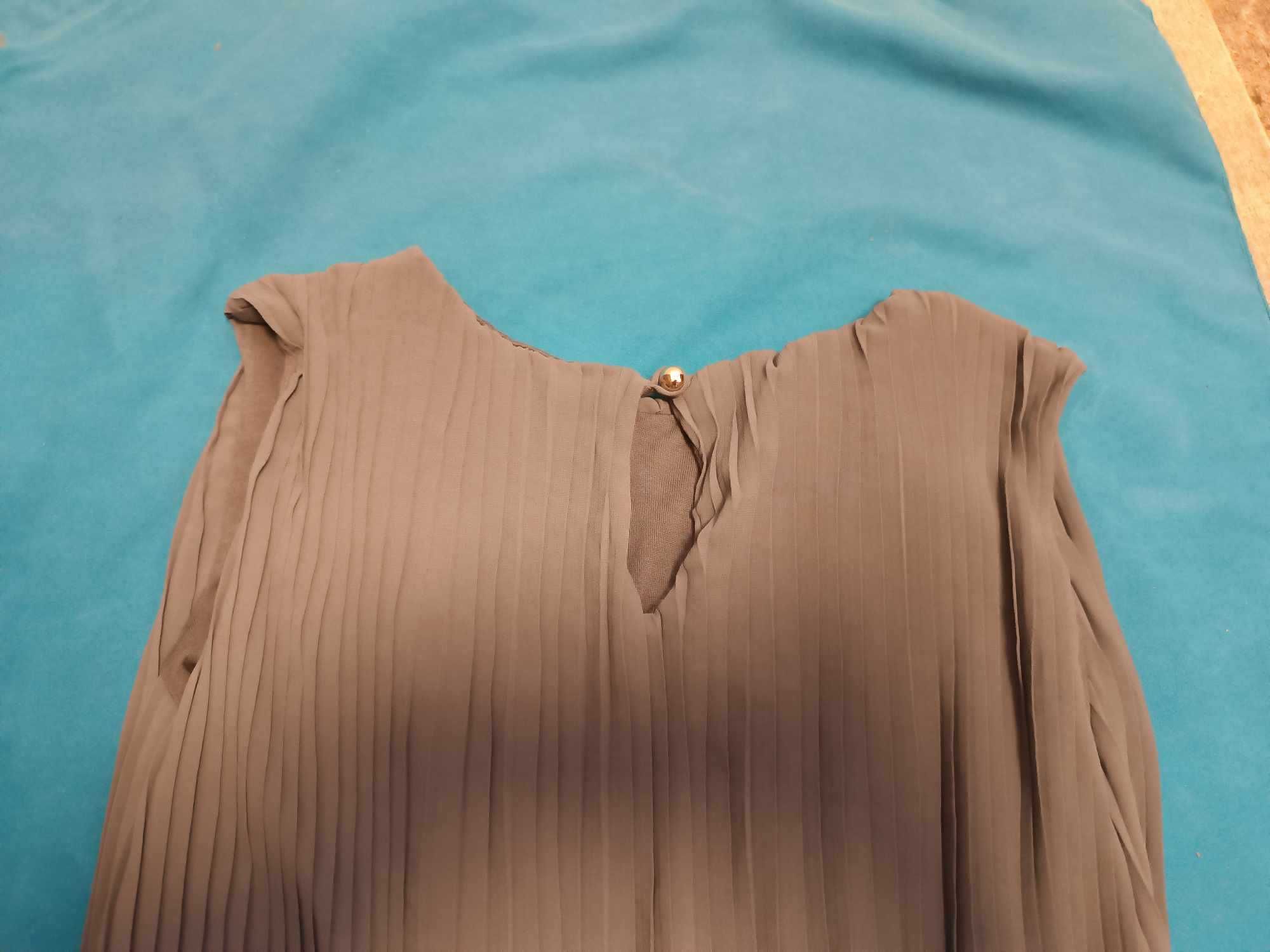 Sukienka szara plisowana z paskiem na cienkiej podszewce - M - XL.