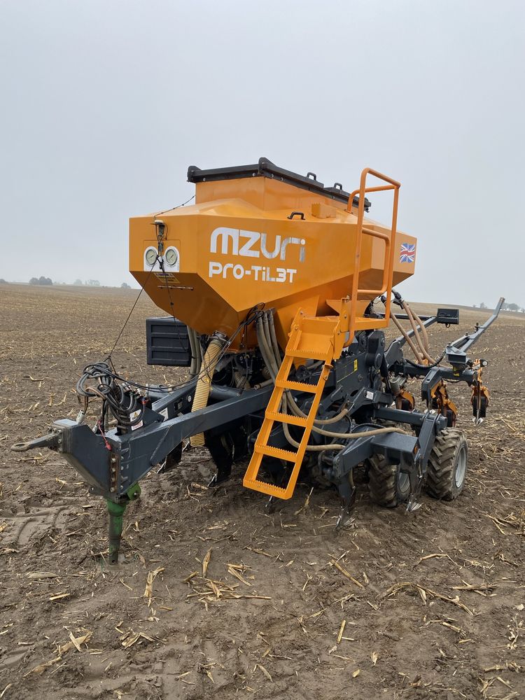 Siewnik strip-till mzuri 3t , horsch focus , czajkowksi