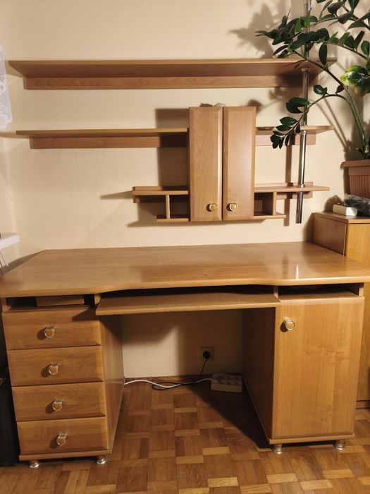 Biurko plus półka