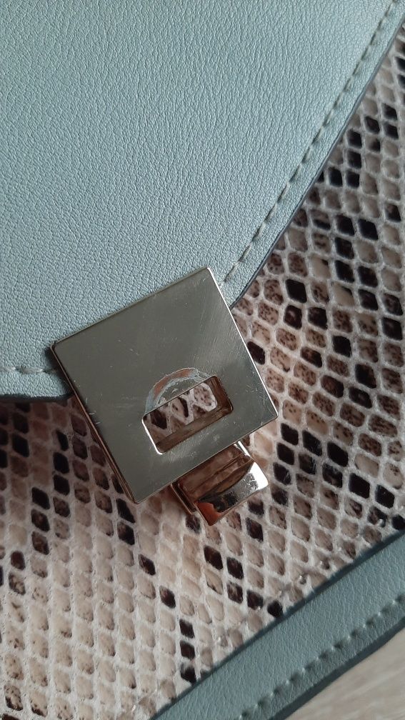 Torebka H&M na łańcuszku