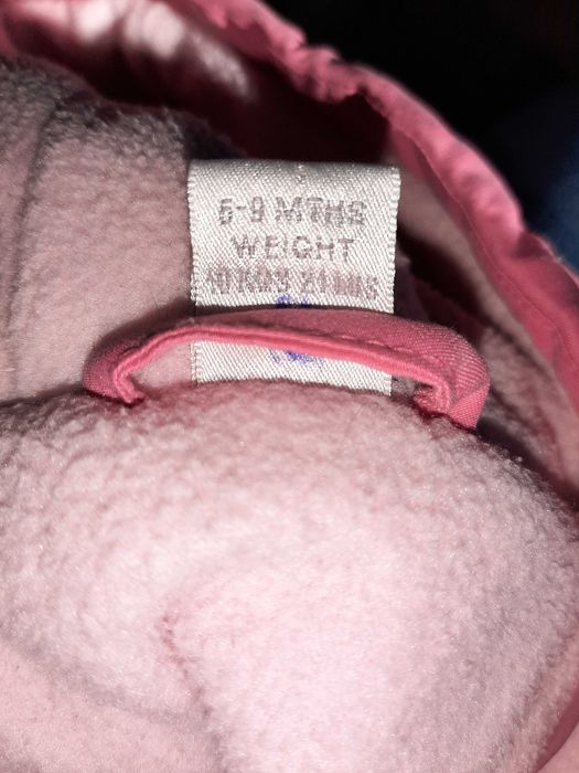 Kombinezon dziewczęcy 6-9 miesięcy