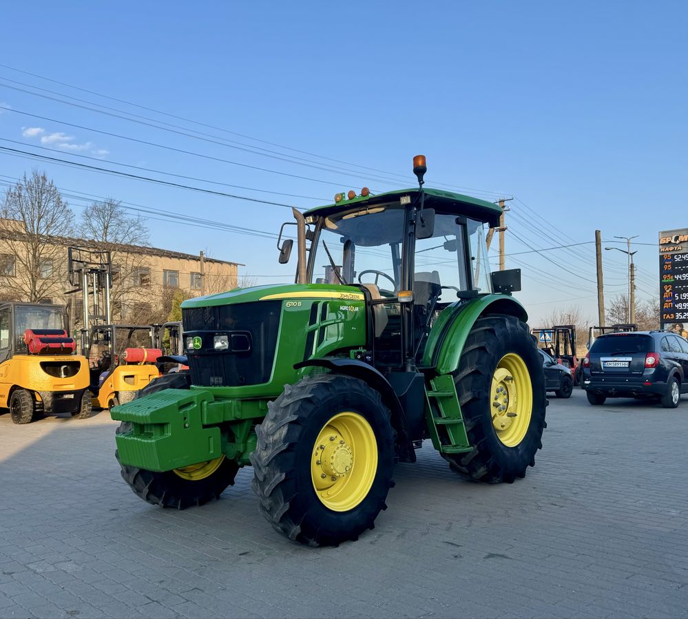 Трактор John Deere 6110B 2017р