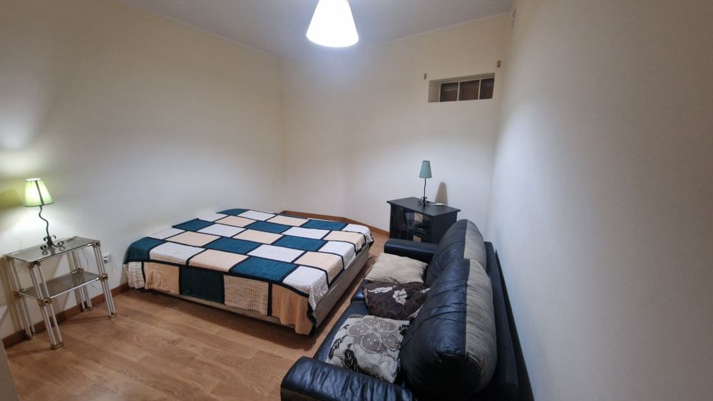 Alugo quarto individual