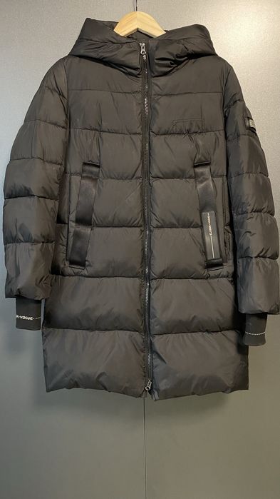 Зимовий пуховик clasna