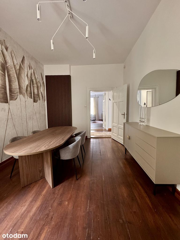 Przestronny, w pełni urządzony apartament w centru