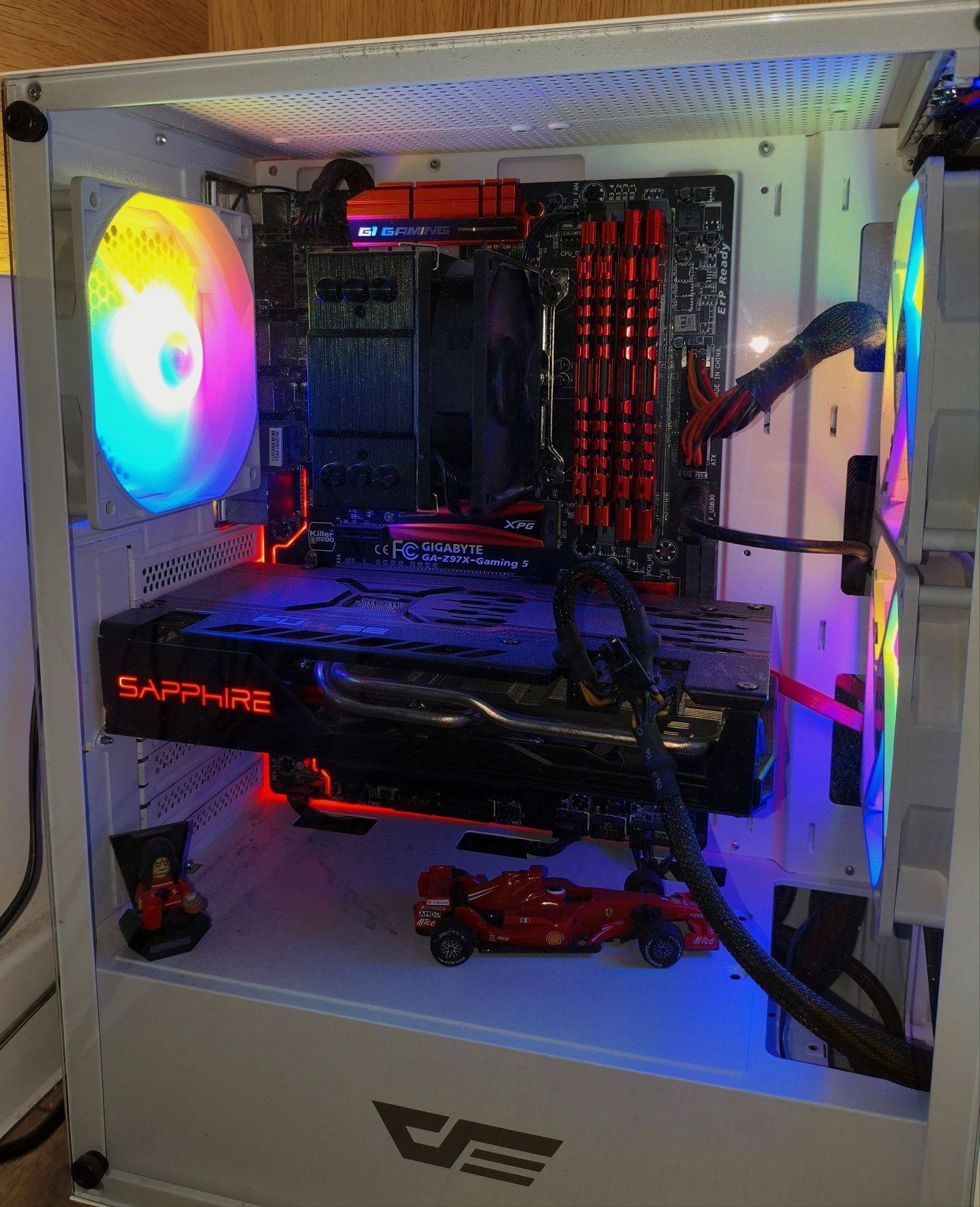 Komputer gamingowy PC cały zesaw monitor biurko fotel i dużo gratisów