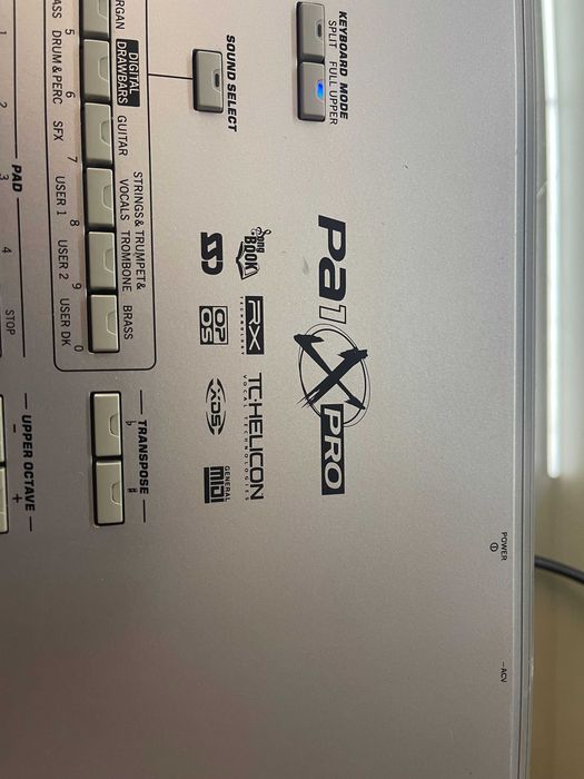 Vendo Korg PA 1 X PRO, a funcionar a 100%.