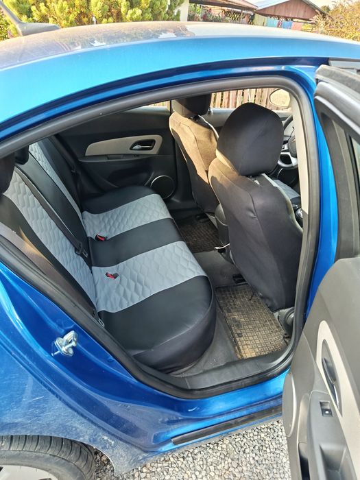 Chevrolet Cruz..