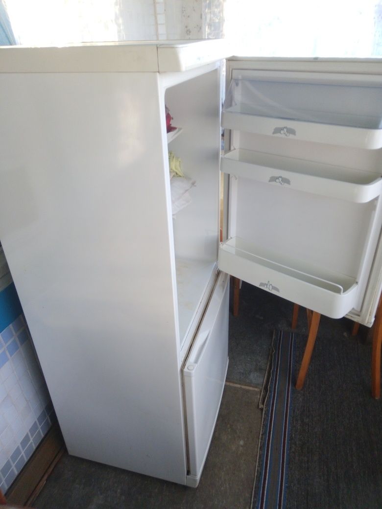 Холодильник Snaige для ремонта