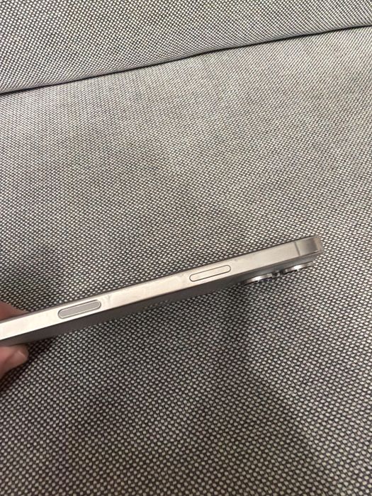 Iphone 16 pro max como novo