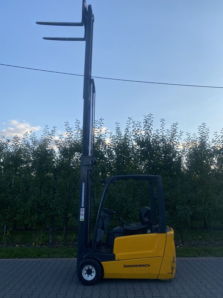Wózek widłowy elektryczny Jungheinrich EFG 216K