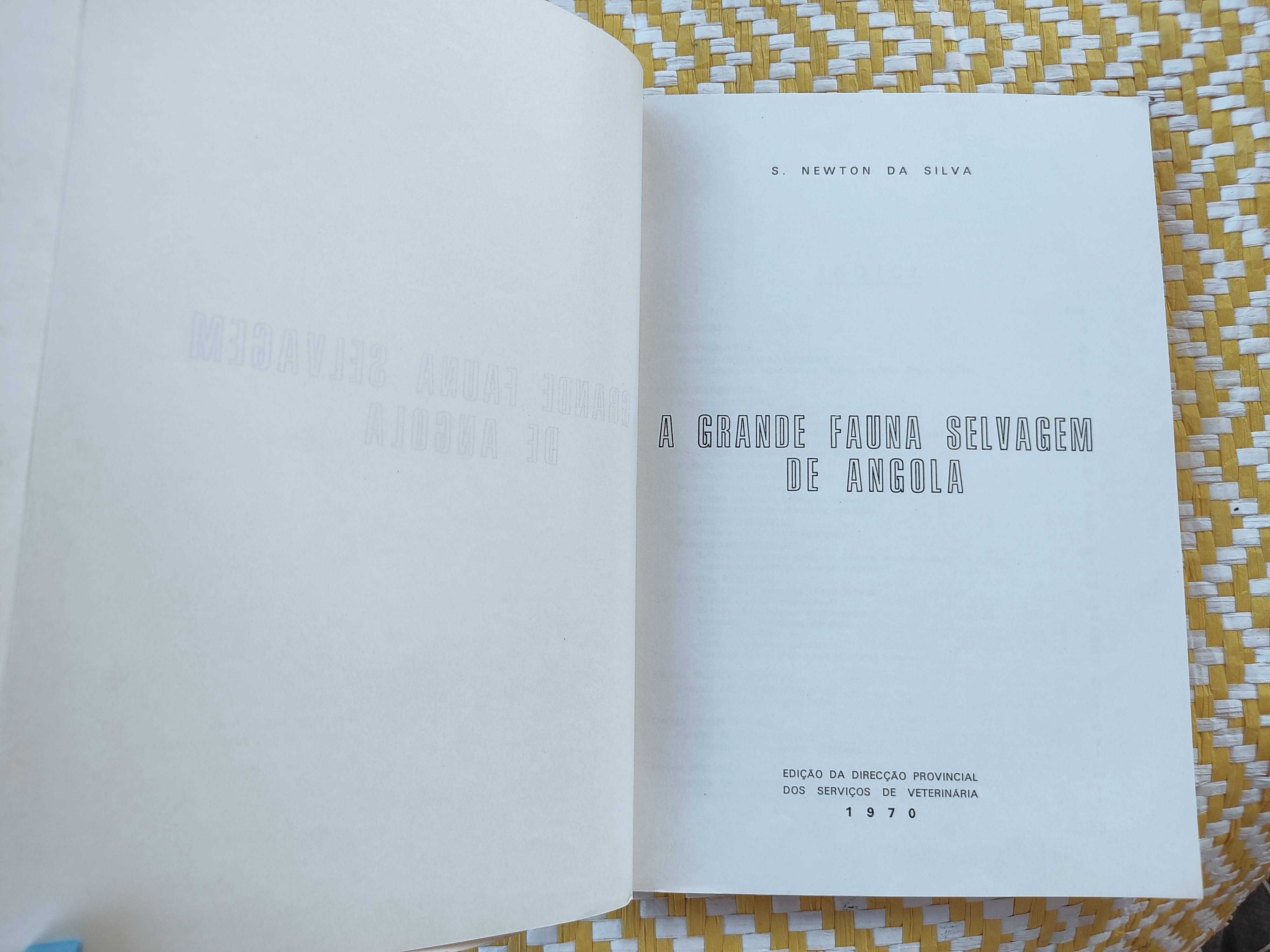 A Grande Fauna Selvagem de Angola
De S. Newton da Silva