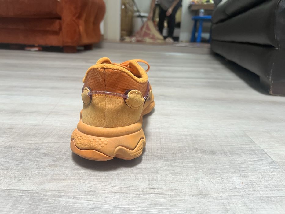 Adidas OZWEEGO Orange – Único Par – 70€