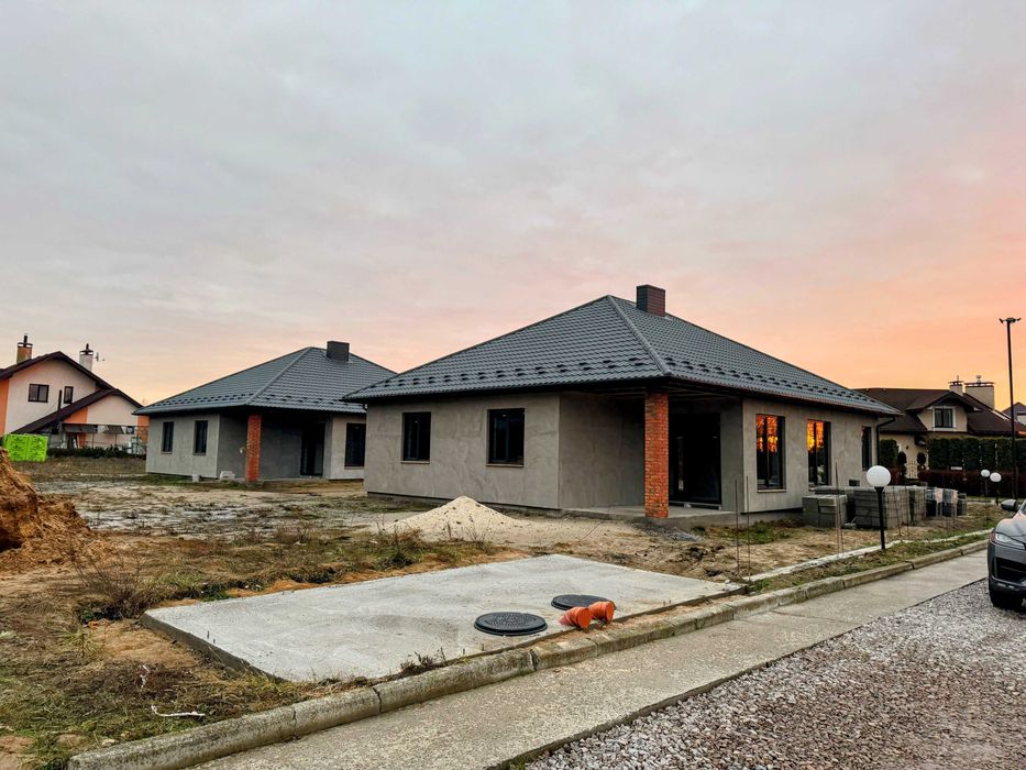 Будинок в закритому містечку. КМ Петрушки