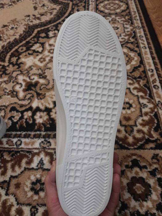 Чоловічі кросівки