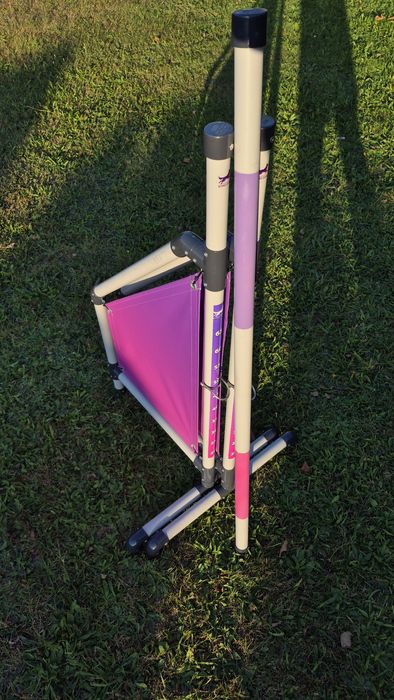 Stacjonata agility dla psa dociążona 32mm z banerem zestaw 2 sztuk