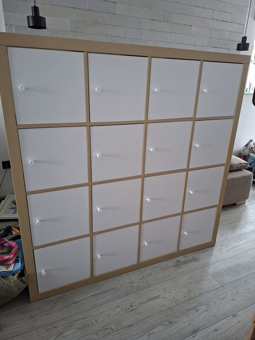 Regał  z drzwiczkami , ikea, 147x147
