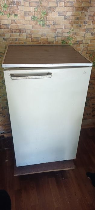 Холодильник Терміново продам