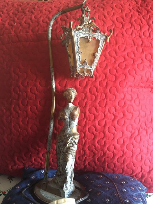 Candeeiro de mesa candeiro marfinite mulher bronze cobre viado madeira